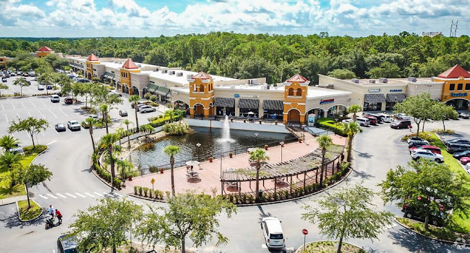 Lake Buena Vista Factory Stores - Outlets em orlando - Assegurados